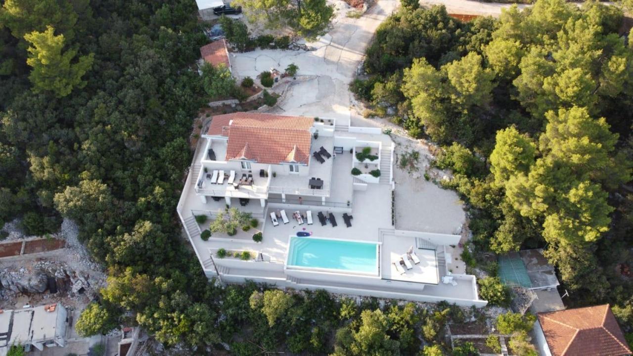 Holiday Hvar Vrbanj 외부 사진