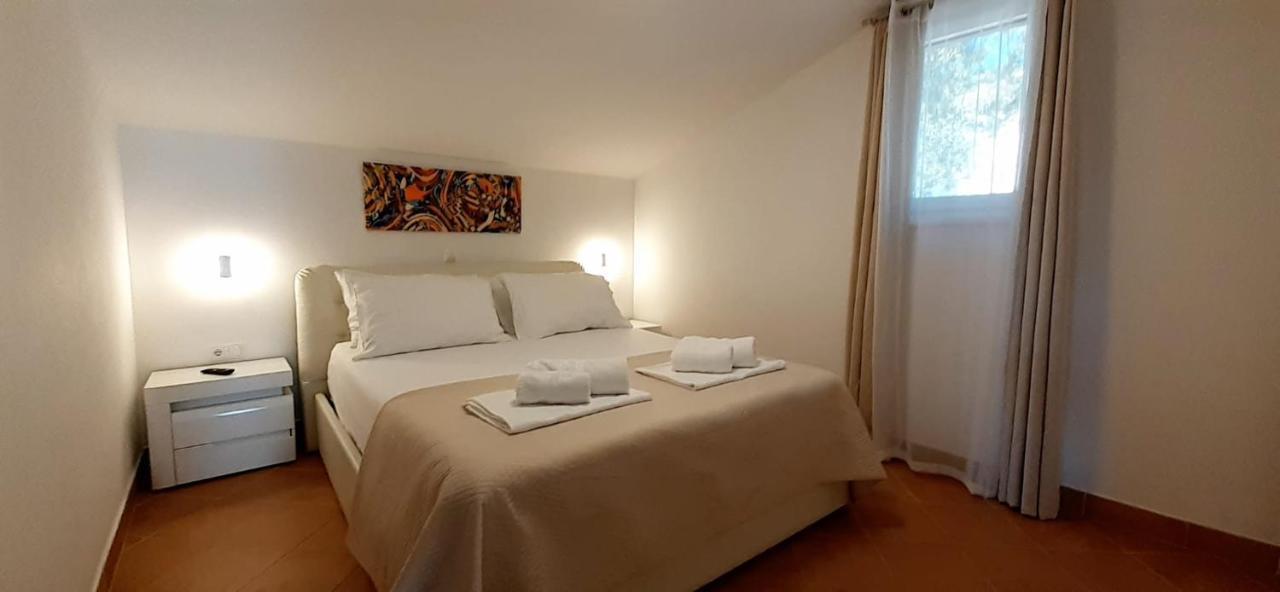 Holiday Hvar Vrbanj 외부 사진