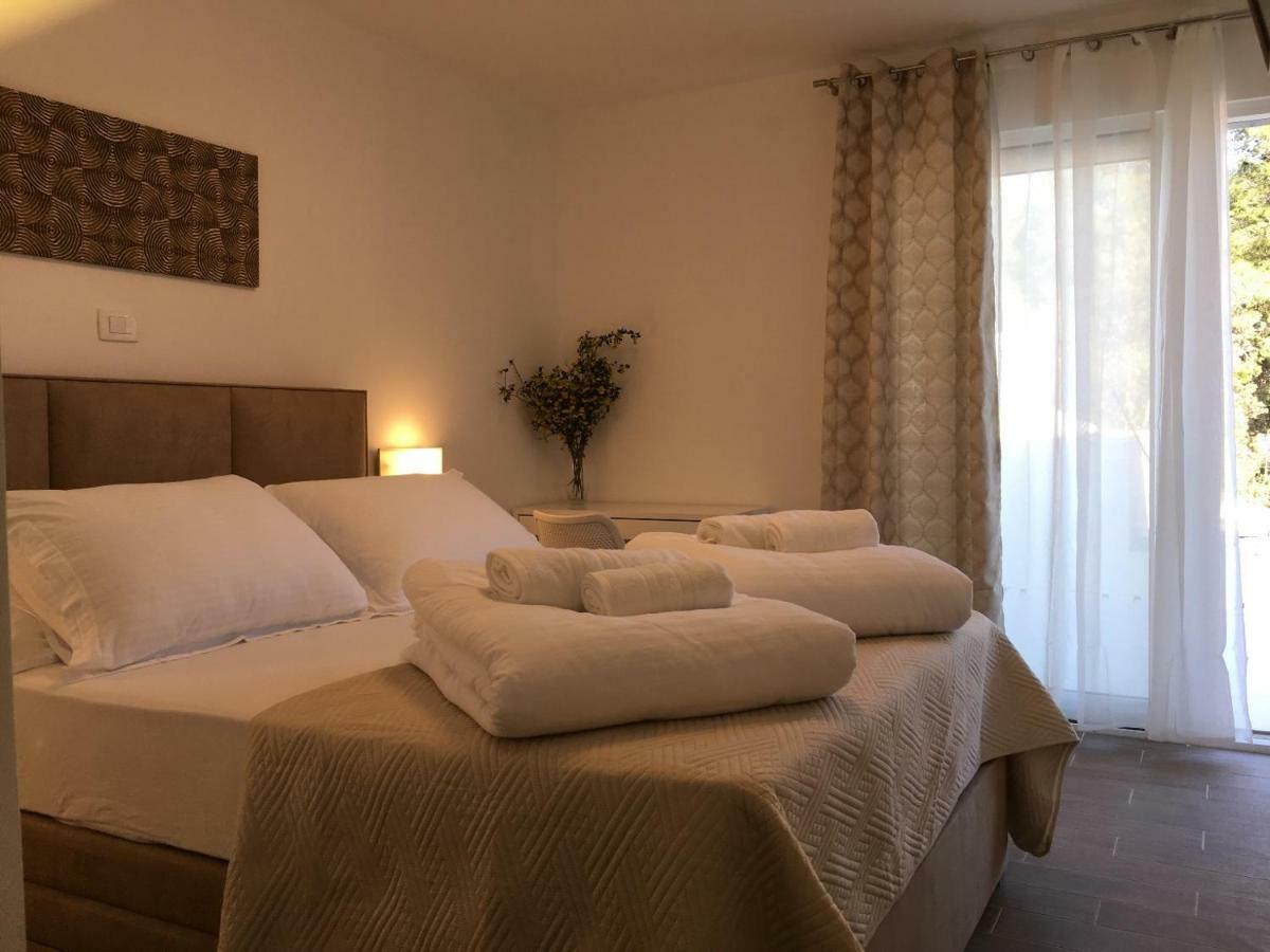 Holiday Hvar Vrbanj 외부 사진
