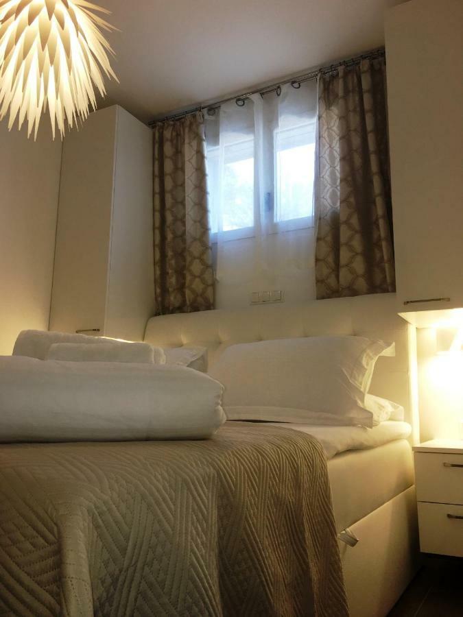 Holiday Hvar Vrbanj 외부 사진